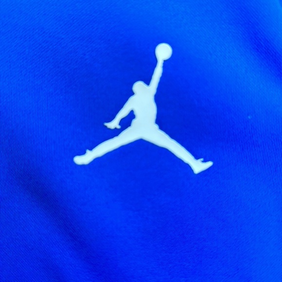 Jordan zip up hooded jacket YM - Picture 3 of 15